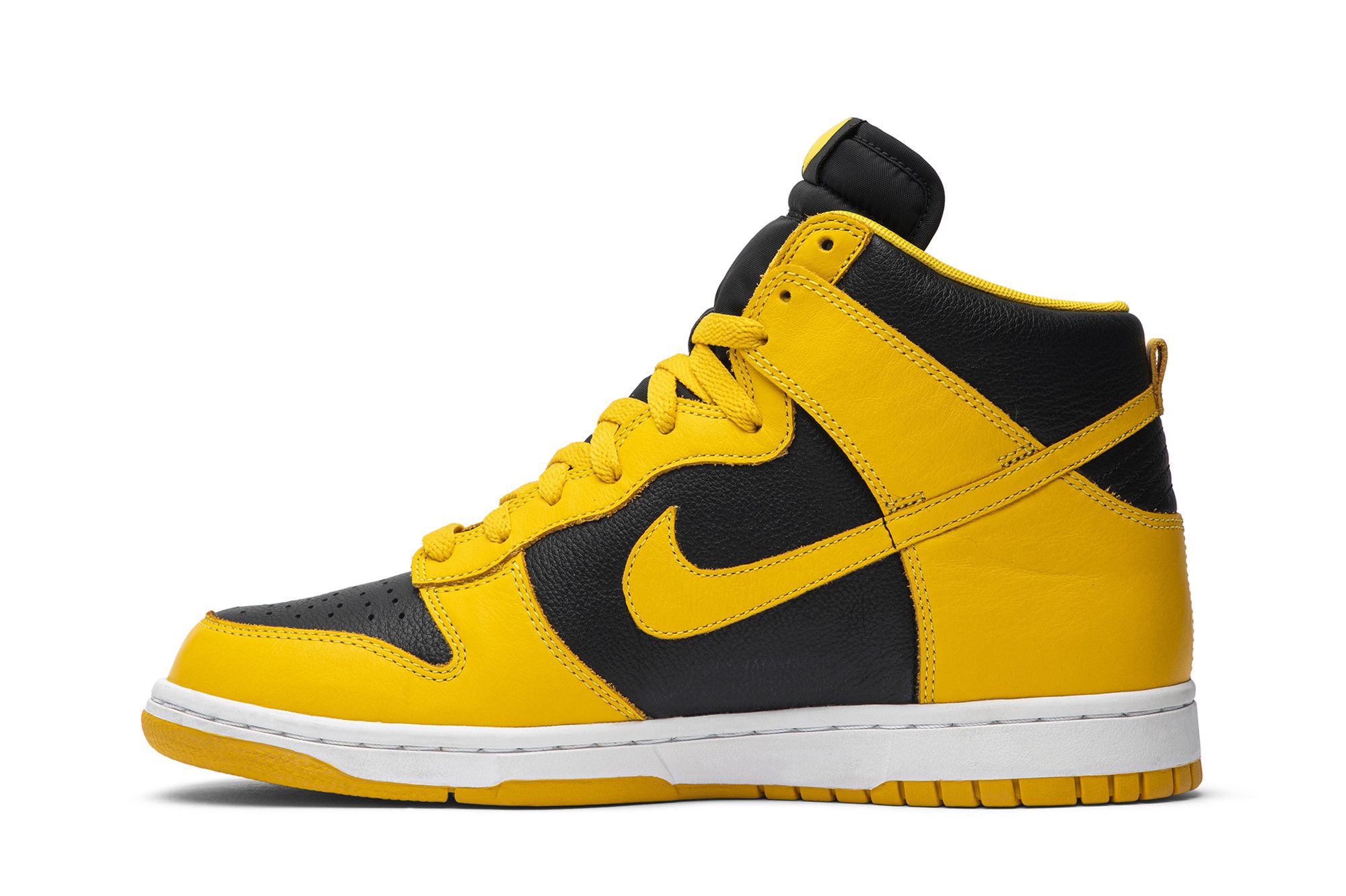 nike sb dunk mid wu tang
