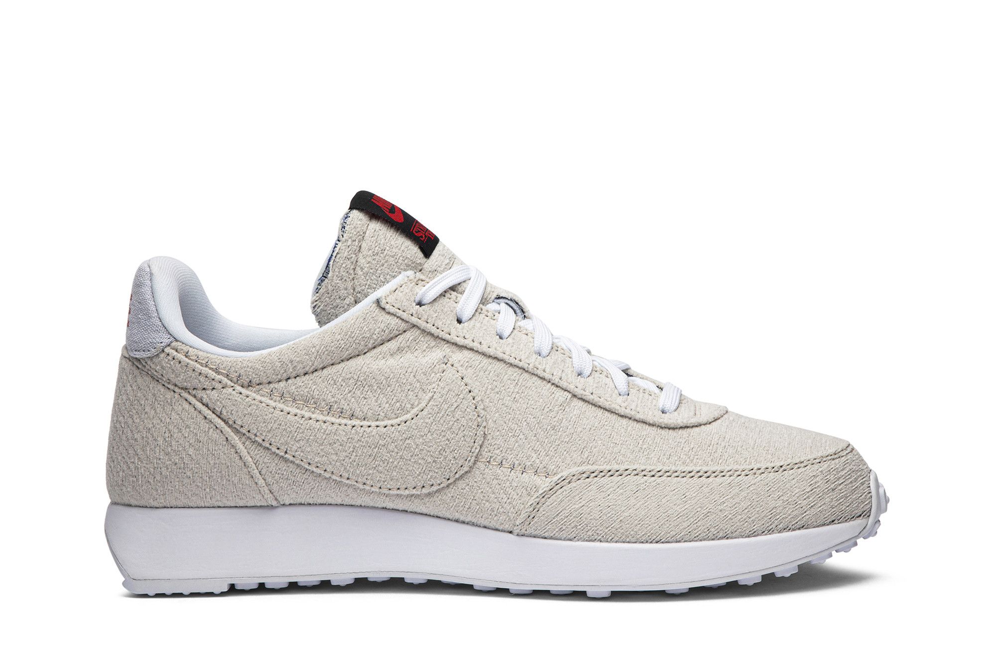 Stranger things x hotsell nike tailwind upside down