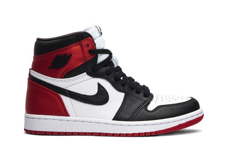 Wmns Air Jordan 1 Retro High 'Satin Black Toe'