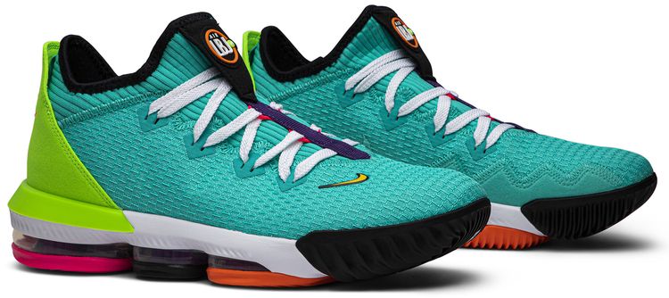 Nike LeBron 16 Low Air Max Trainer 2