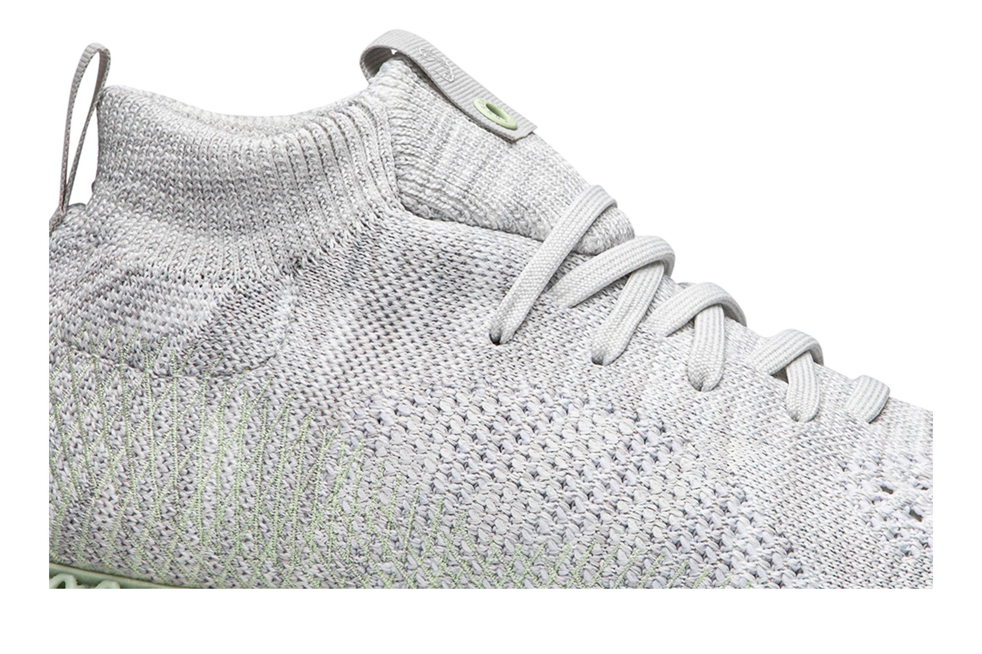 Achetez des Futurecraft 4D Runner Mid Crystal White EE4116 GOAT CA