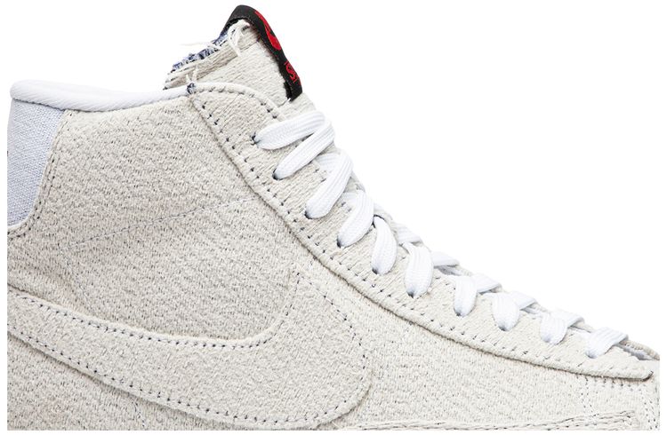 Stranger Things x Nike Blazer Mid QS Upside Down