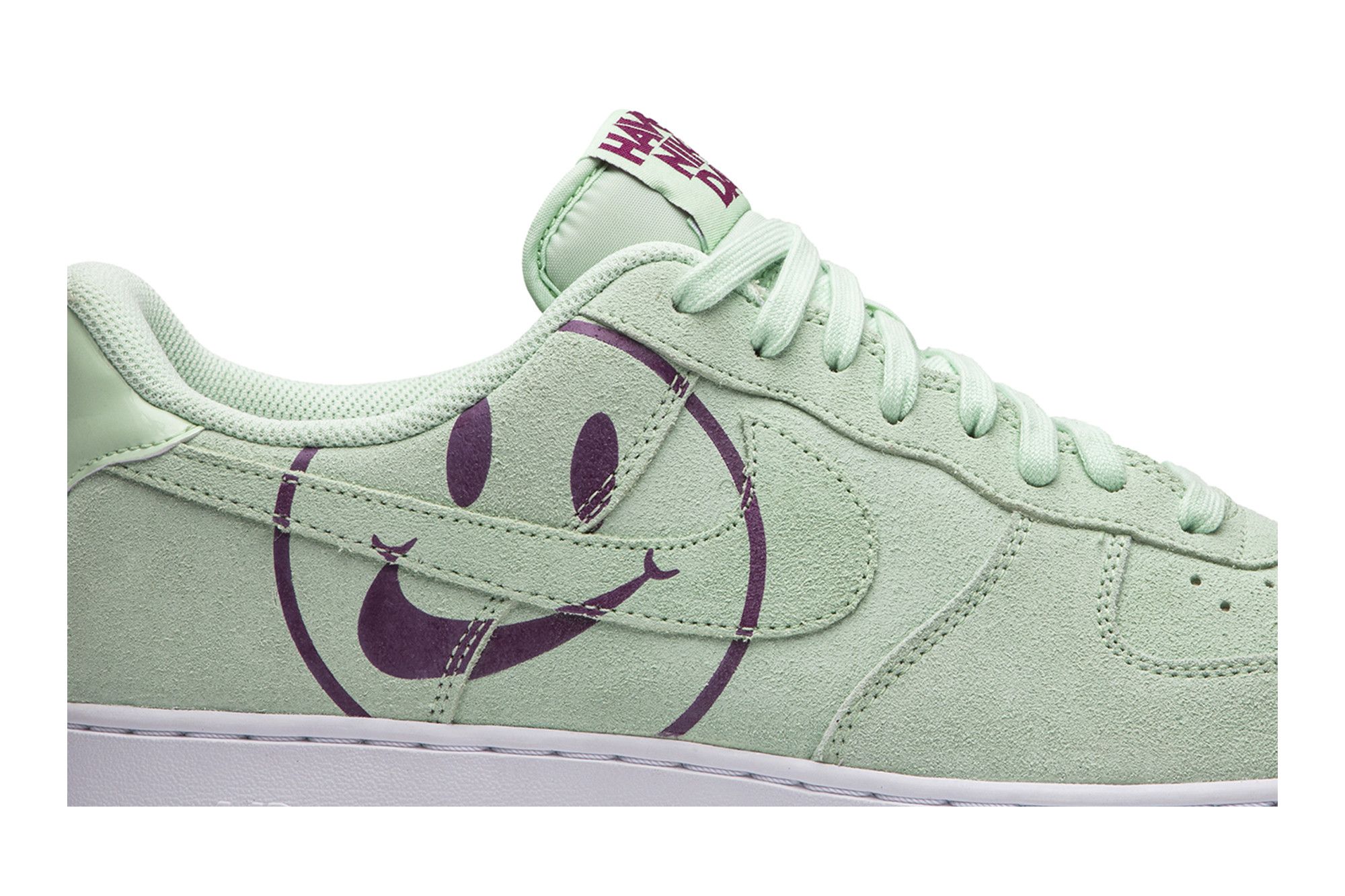 Air force 1 low have a nike day frosted spruce top