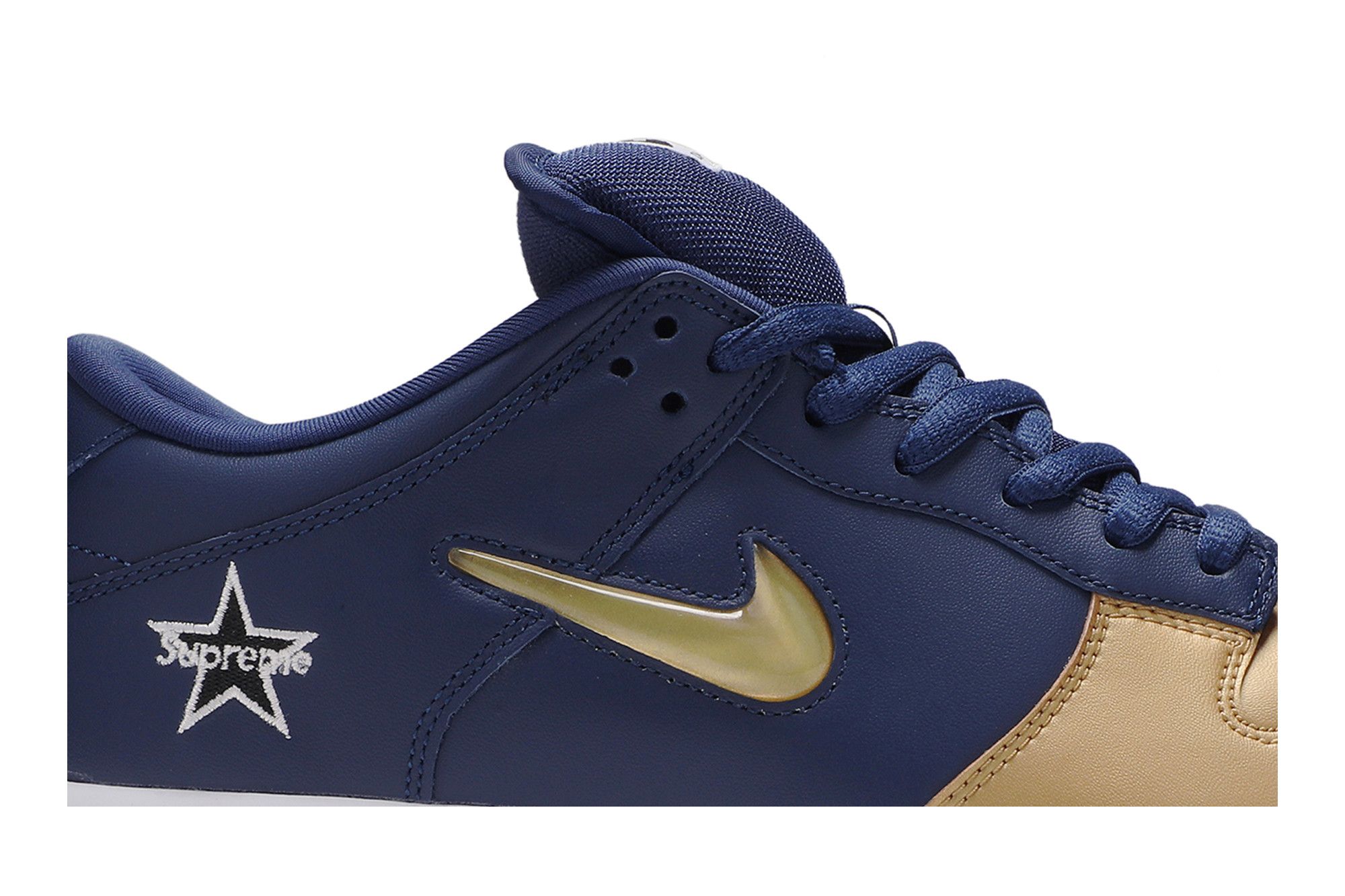 Buy Supreme x Dunk SB Low QS 'Metallic Gold' - CK3480 700 | GOAT Buy Supreme x Dunk SB Low QS 'Metallic Gold' - CK3480 700 | GOAT