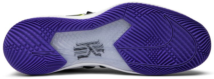 NikeCourt Air Zoom Vapor x Kyrie 5 NYC