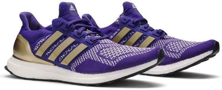 Adidas UltraBoost 10 Washington Huskies