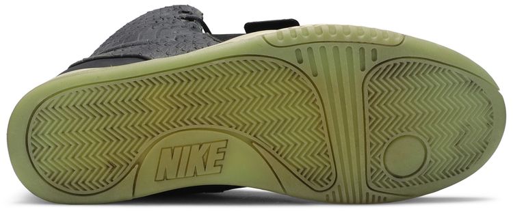 Nike Air Yeezy 2 My Beautiful Dark Twisted Fantasy Sample