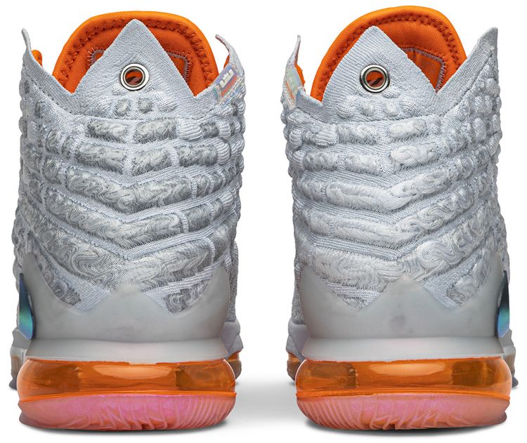LeBron 17 LMTD Future Air
