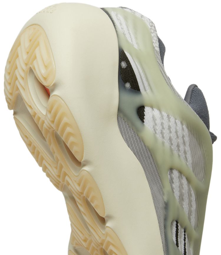Yeezy 700 V3 Fade Salt