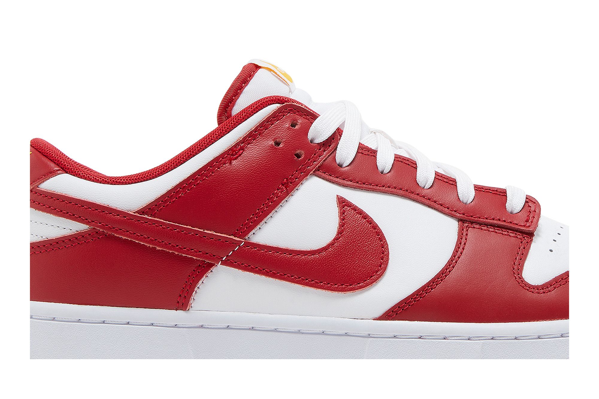 Red and white nike dunks cheap