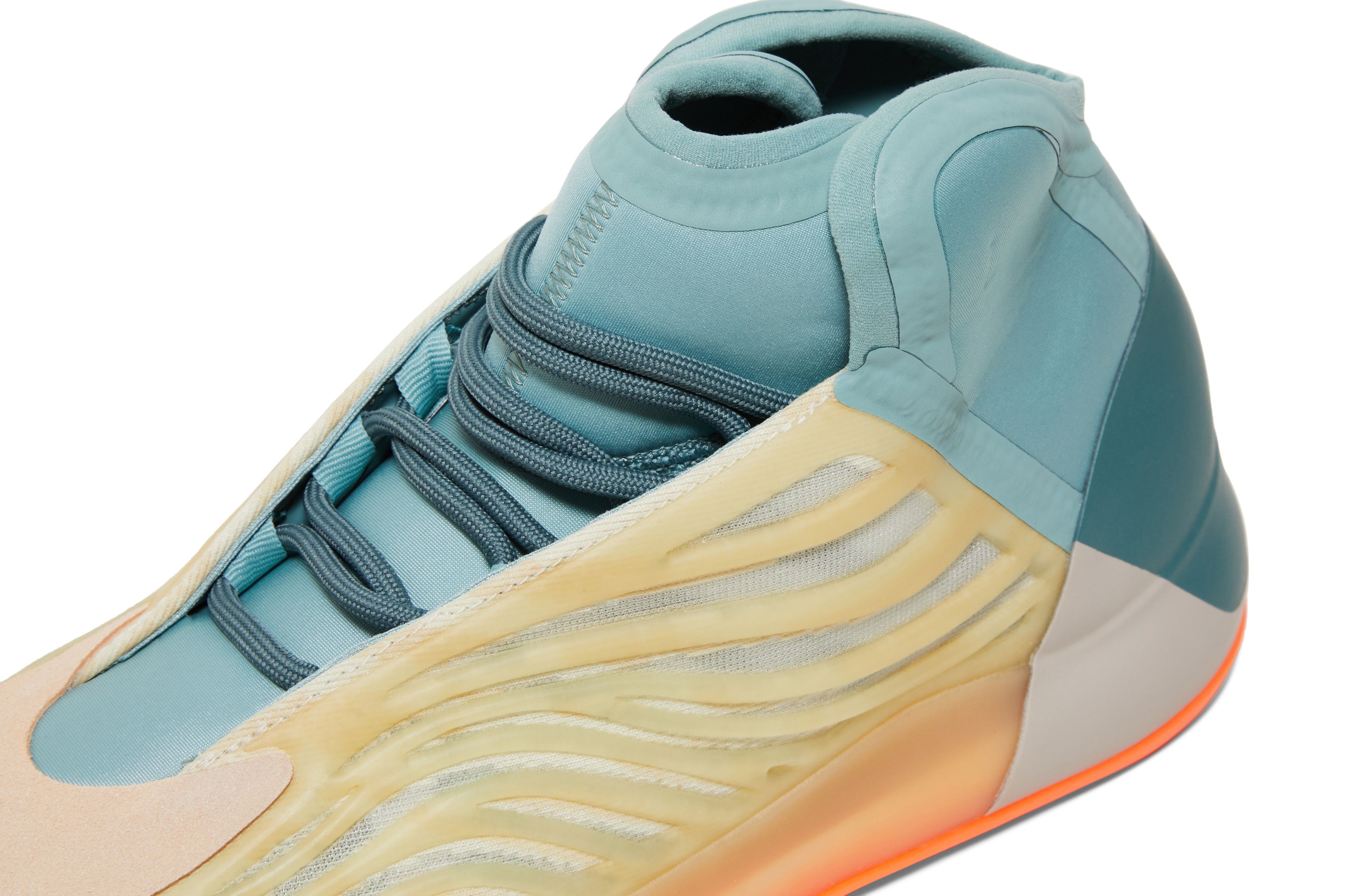 Buy Yeezy Quantum 'Hi-Res Coral' - HP6595 | GOAT