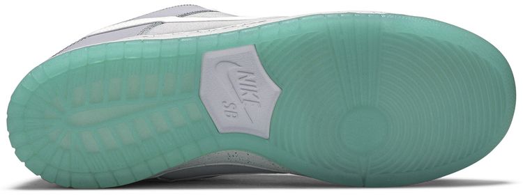 Nike SB Dunk Low Marty McFly