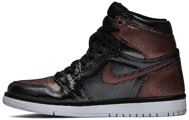 Wmns Air Jordan 1 Retro High OG Fearless