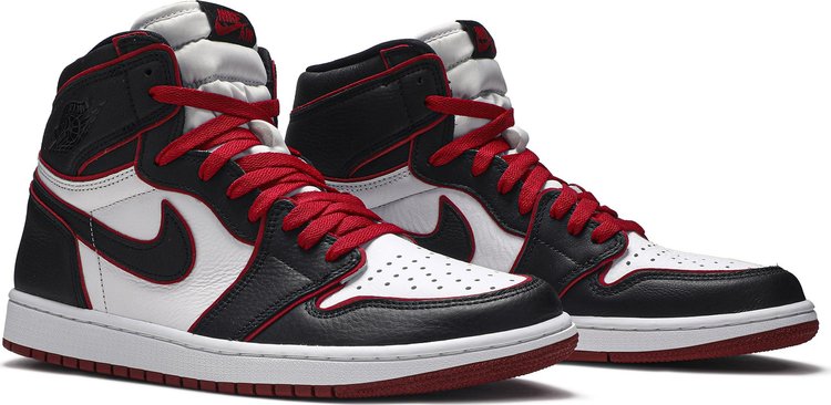 Air Jordan 1 Retro High OG Bloodline