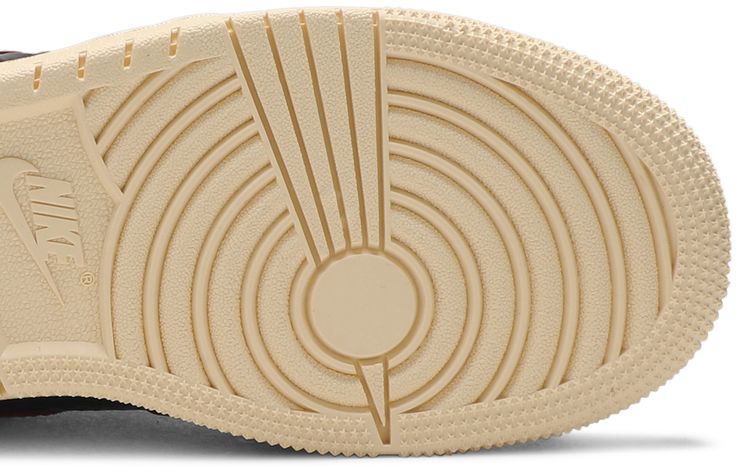 Air Jordan 1 Retro High OG GS Shattered Backboard 30