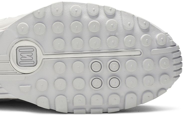 Neymar Jr x Nike Shox R4 Platinum Tint