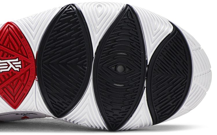 Nike SneakerRoom x Kyrie 5 I Love You Mom