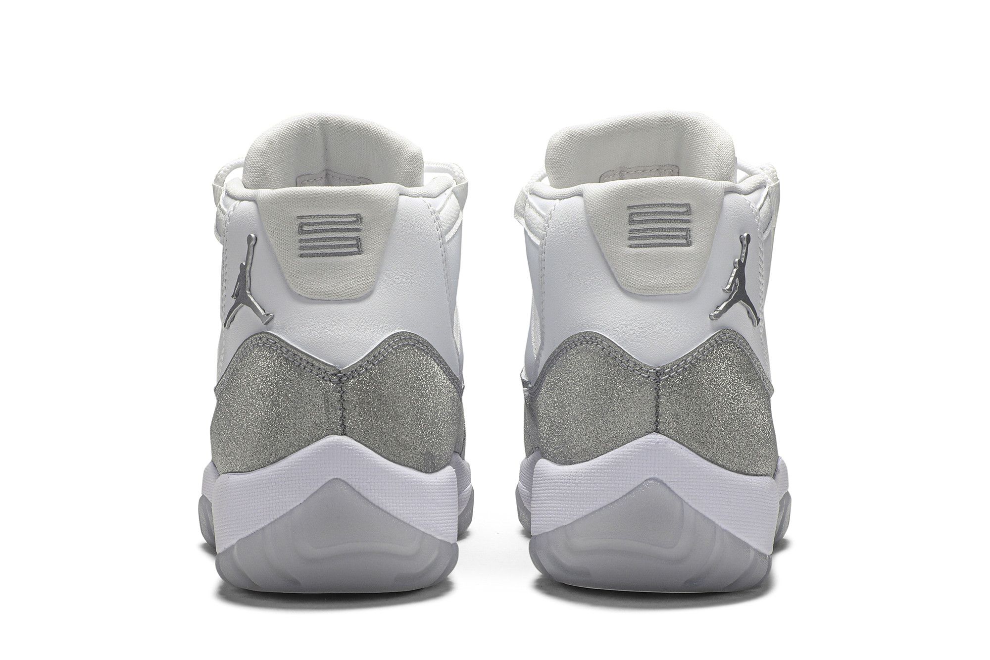 Size 10.5 Wmns Air Jordan 11 Retro Vast Grey