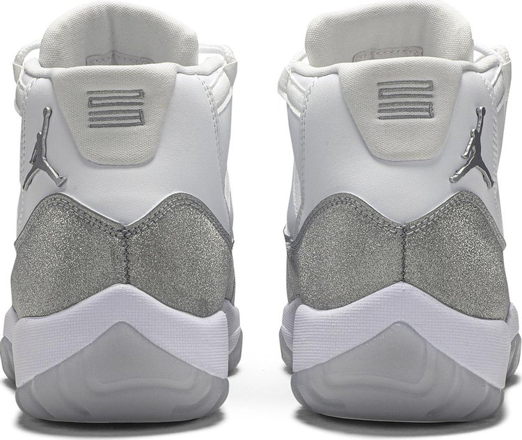 Wmns Air Jordan 11 Retro Vast Grey