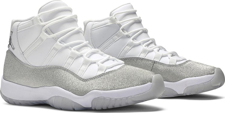 Wmns Air Jordan 11 Retro Vast Grey