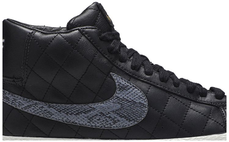 Supreme x Blazer SB Black