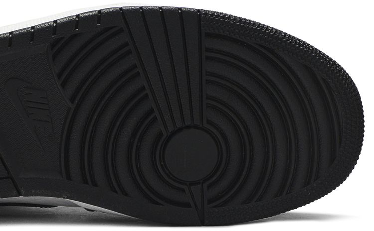 Facetasm x Air Jordan 1 Mid Fearless