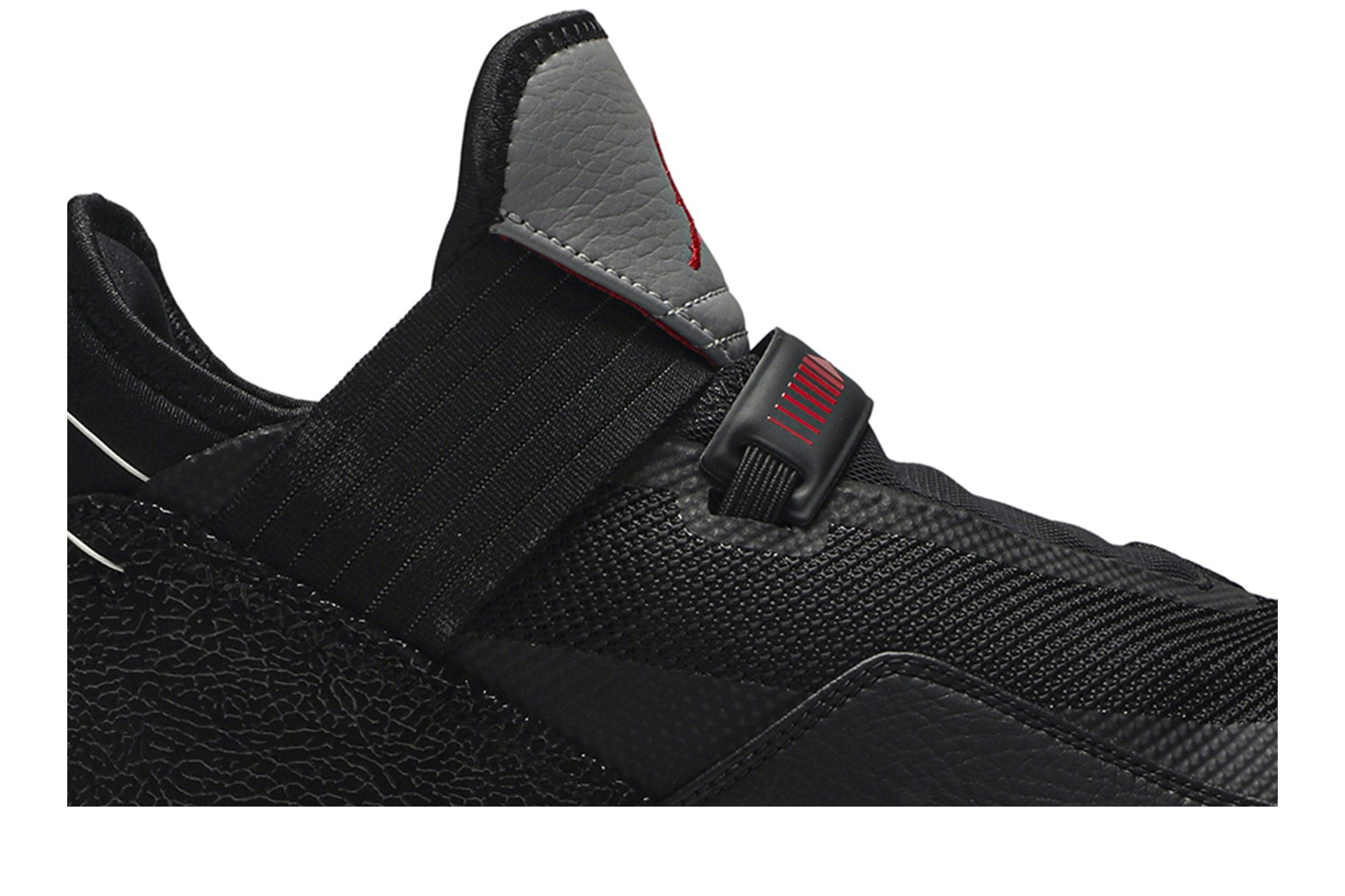 Jordan 33 se black hotsell