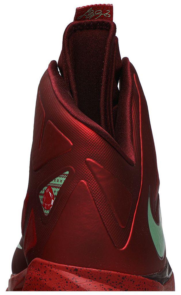 LeBron 10 Christmas