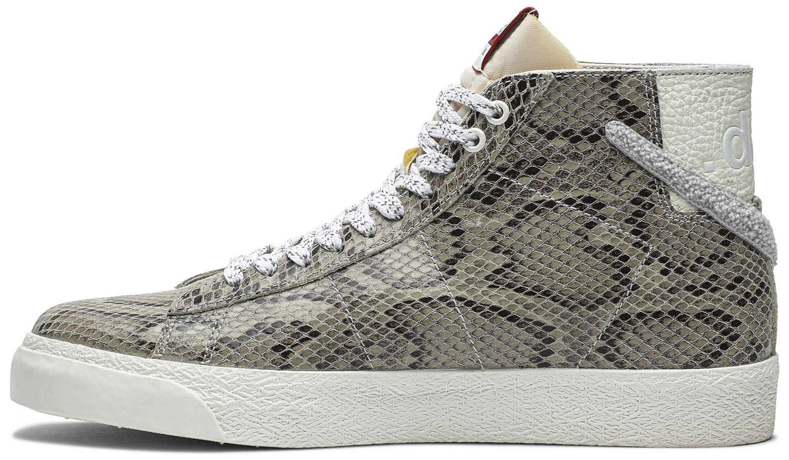 blazer mid edge l
