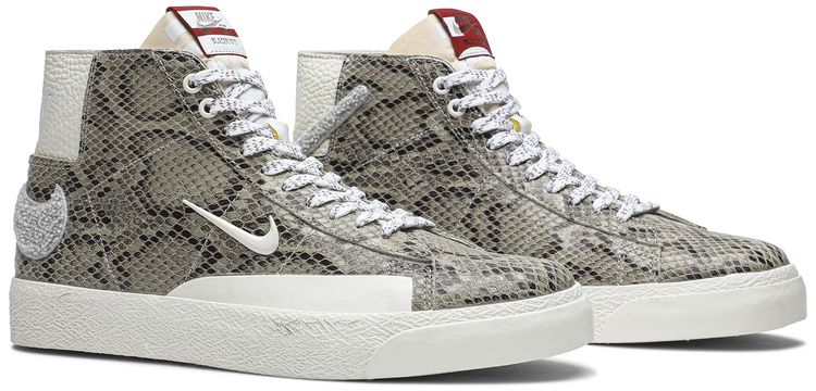 Soulland x Nike Blazer Mid SB FRIday 03
