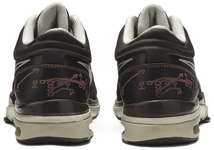 Nike Trainer 12 Mid Madden 11