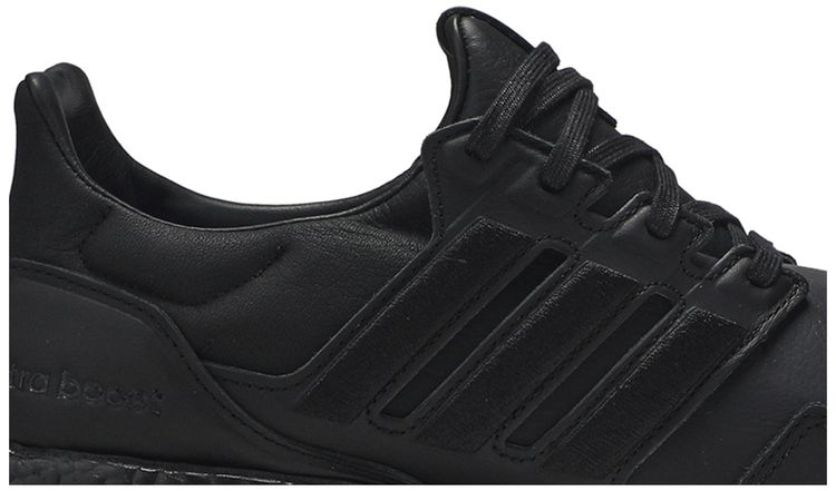 UltraBoost Leather Core Black