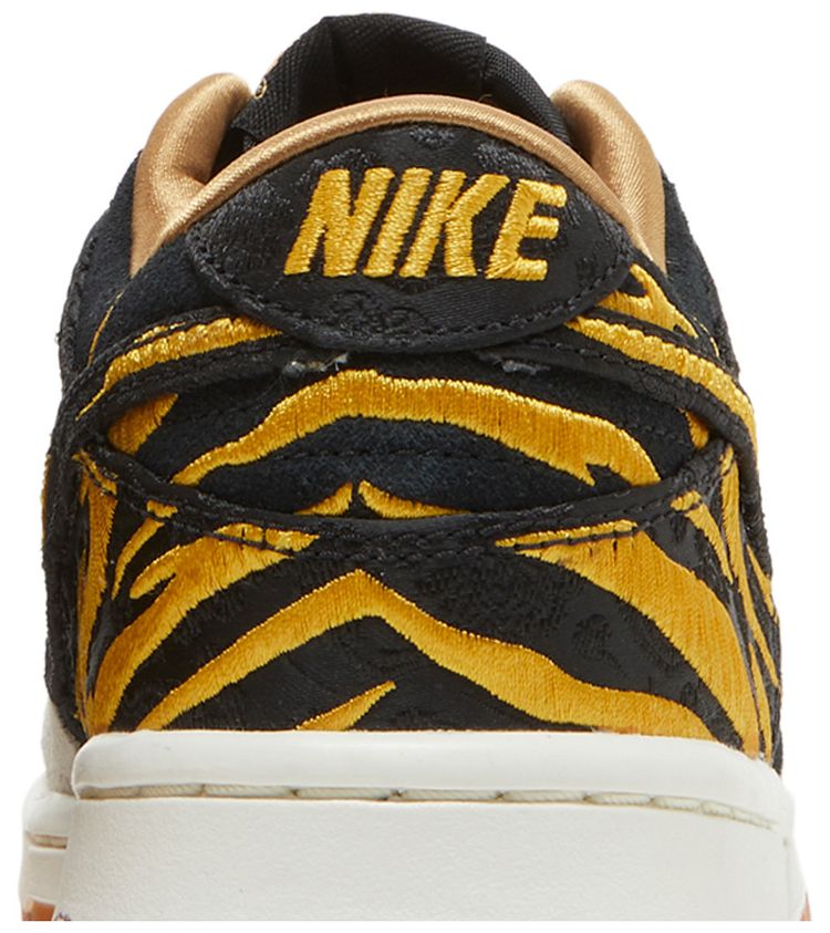 Nike Dunk Low GS God Of Wealth