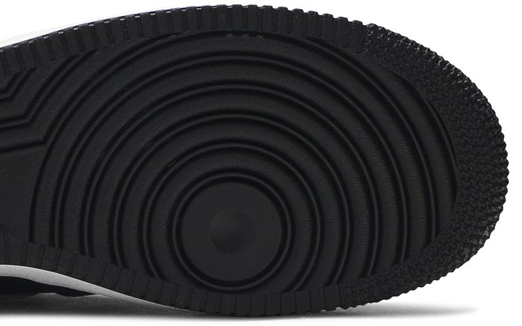 Nike Air Force 1 07 LV8 Swoosh