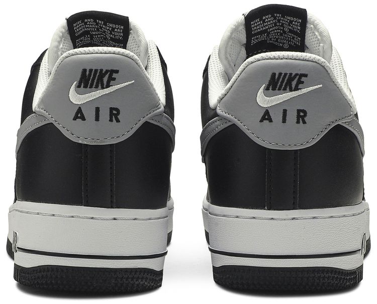 Nike Air Force 1 07 LV8 Swoosh