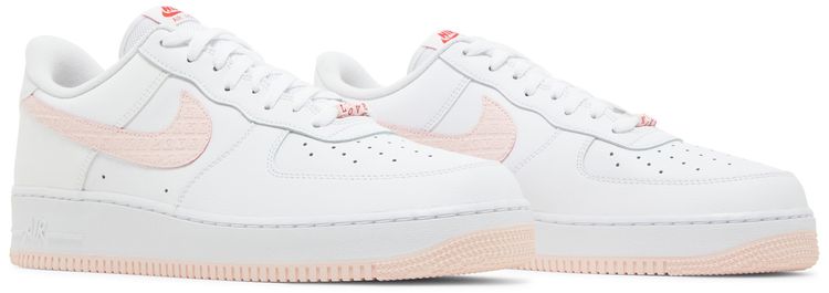 Nike Air Force 1 07 Valentines Day 2022