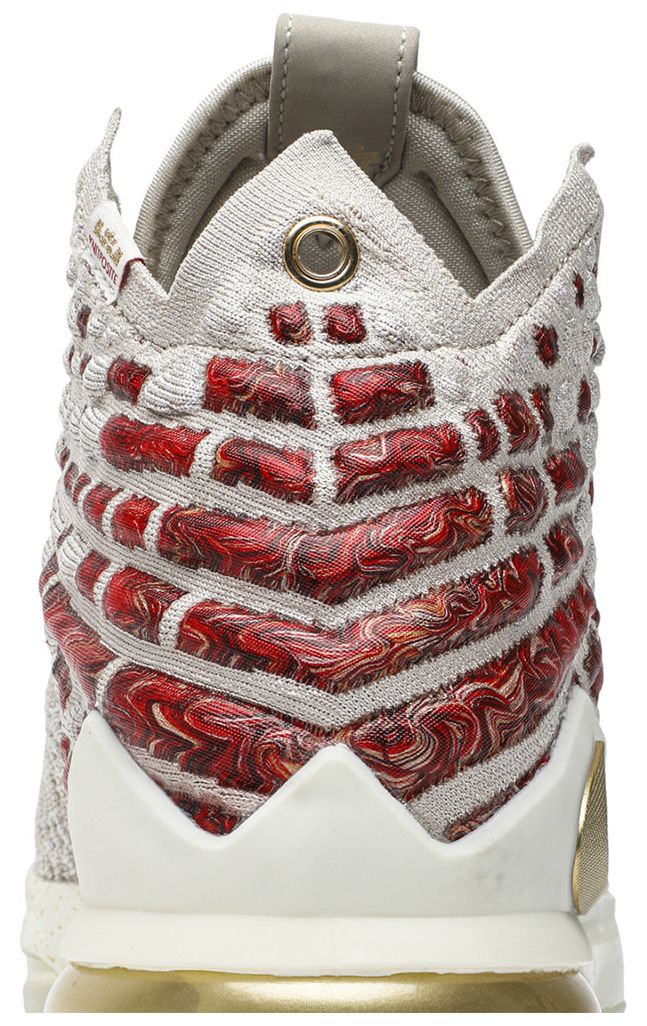 Nike LeBron 17 WinWin