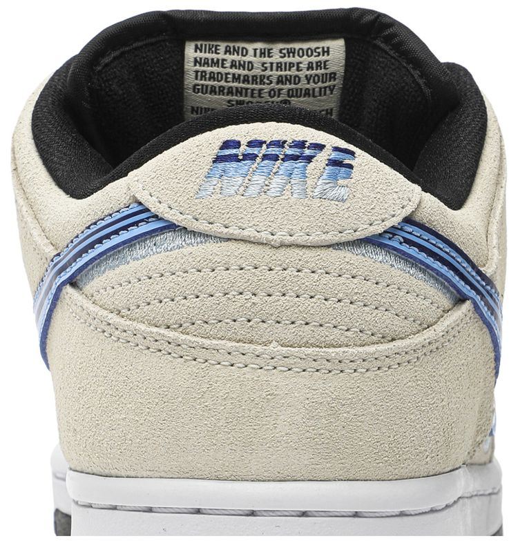 Dunk SB Low Truck It