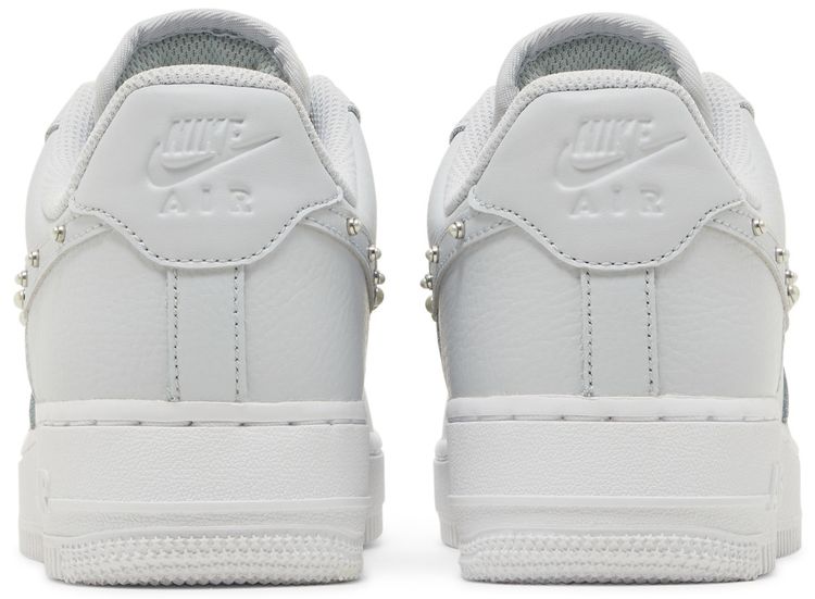 Nike Wmns Air Force 1 07 SE Pearl Swoosh   Pure Platinum