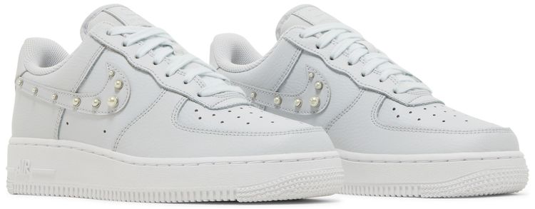 Nike Wmns Air Force 1 07 SE Pearl Swoosh   Pure Platinum
