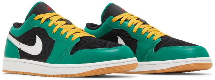 Air Jordan 1 Low SE Christmas