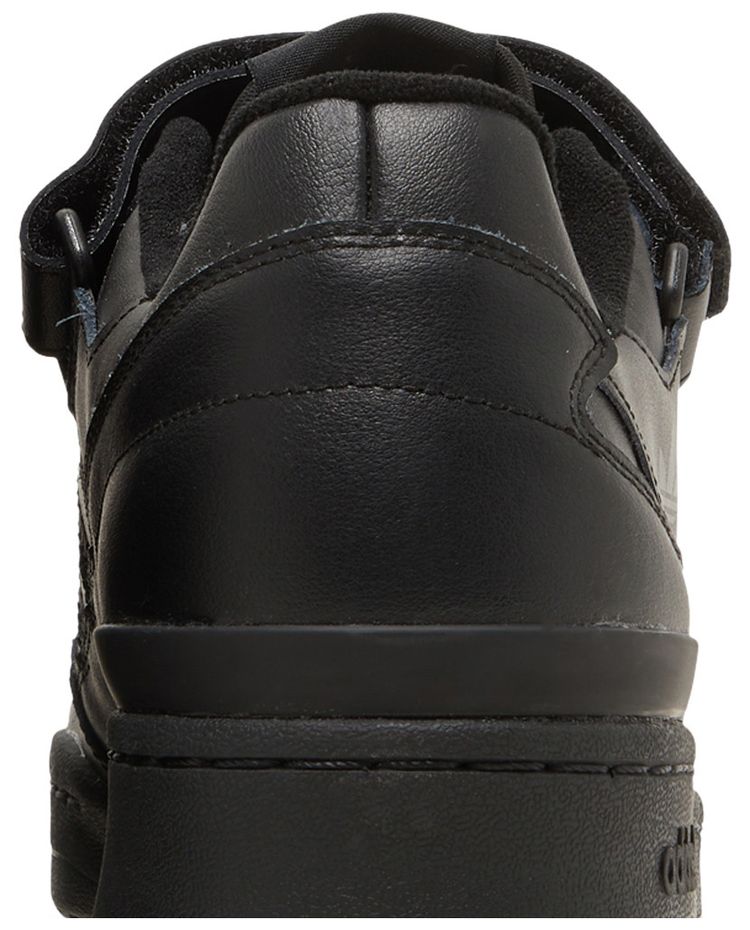Adidas Forum Low Triple Black