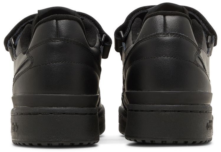 Adidas Forum Low Triple Black