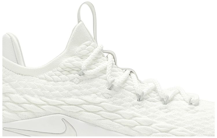 Nike LeBron 15 Low White Metallic