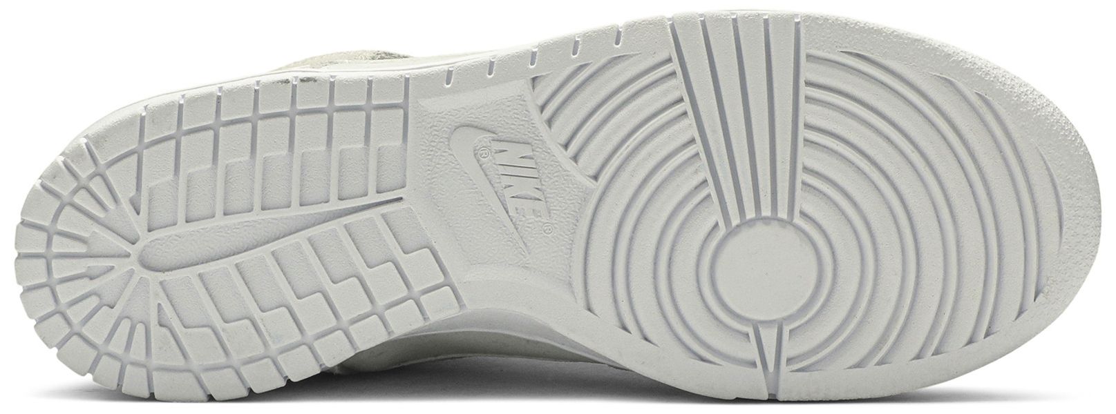 gs black and white dunks