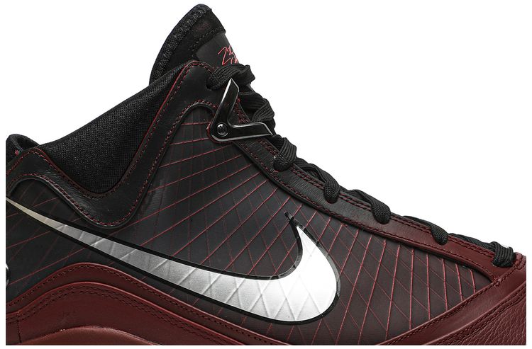 Air Max LeBron 7 Retro QS Christmas 2019