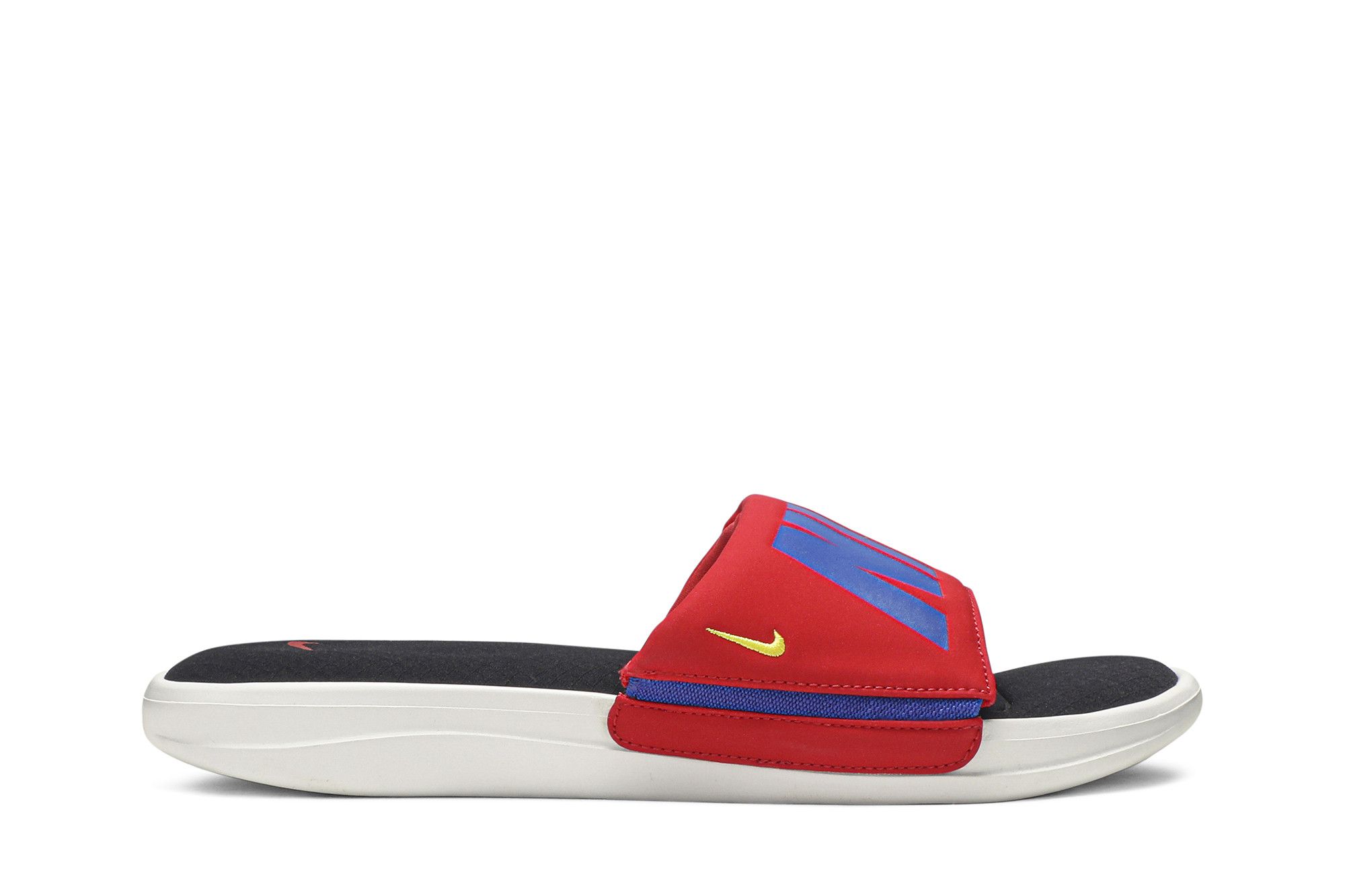 Nike ultra comfort 3 hotsell red