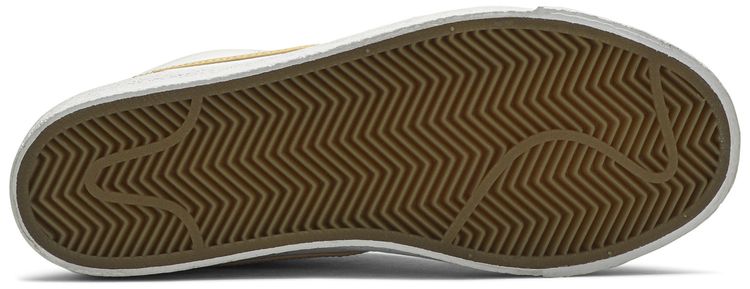 Nike Blazer Mid SB Core Gold