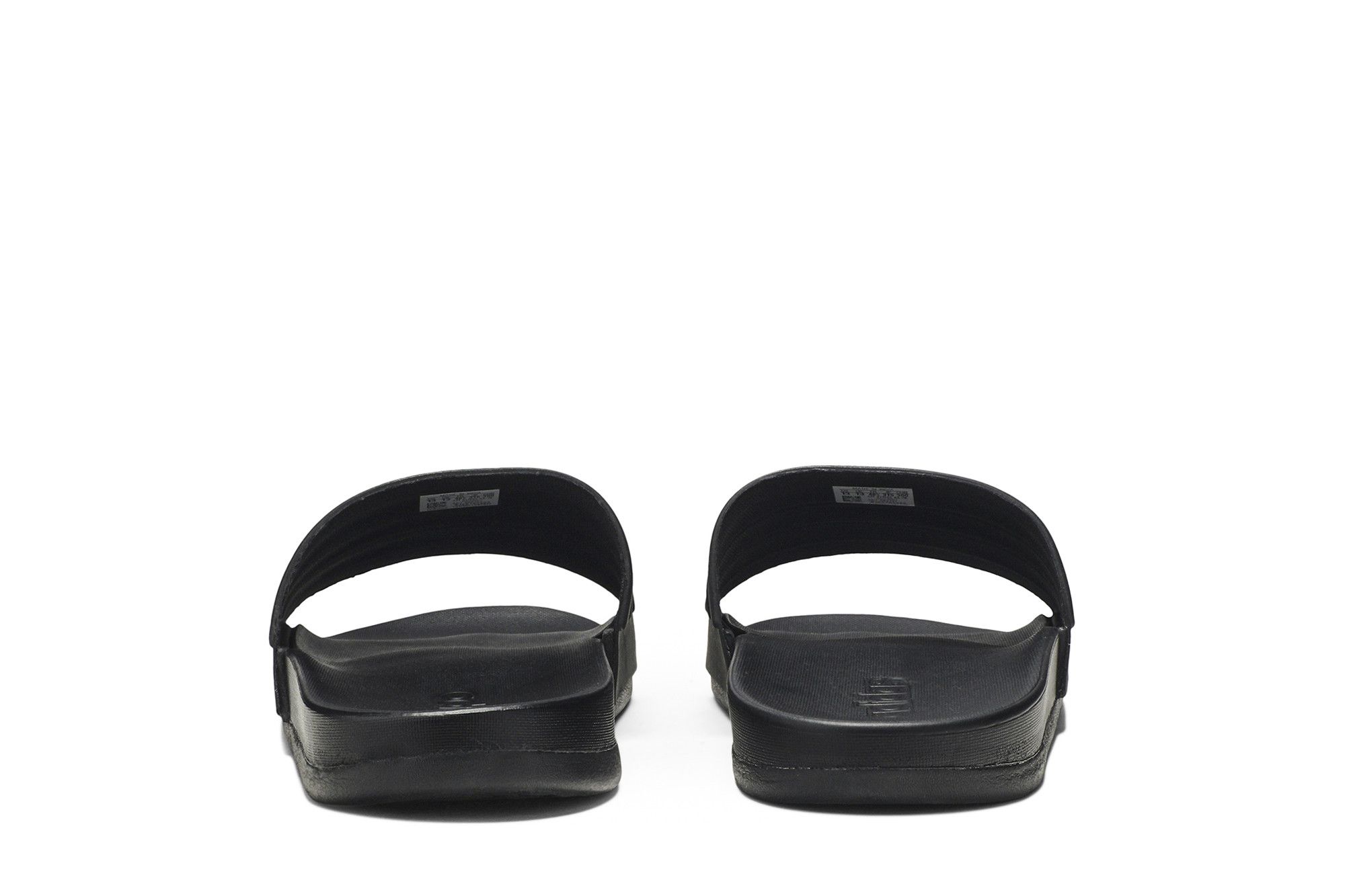 Adilette cloudfoam plus mono slides clearance