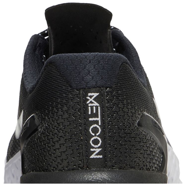 Nike Wmns Metcon 4 Black Metallic Silver